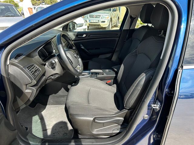 RENAULT MEGANE ESTATE 1.5 DCI AUTO SPANISH LHD IN SPAIN ONLY 73000 MILES 2019